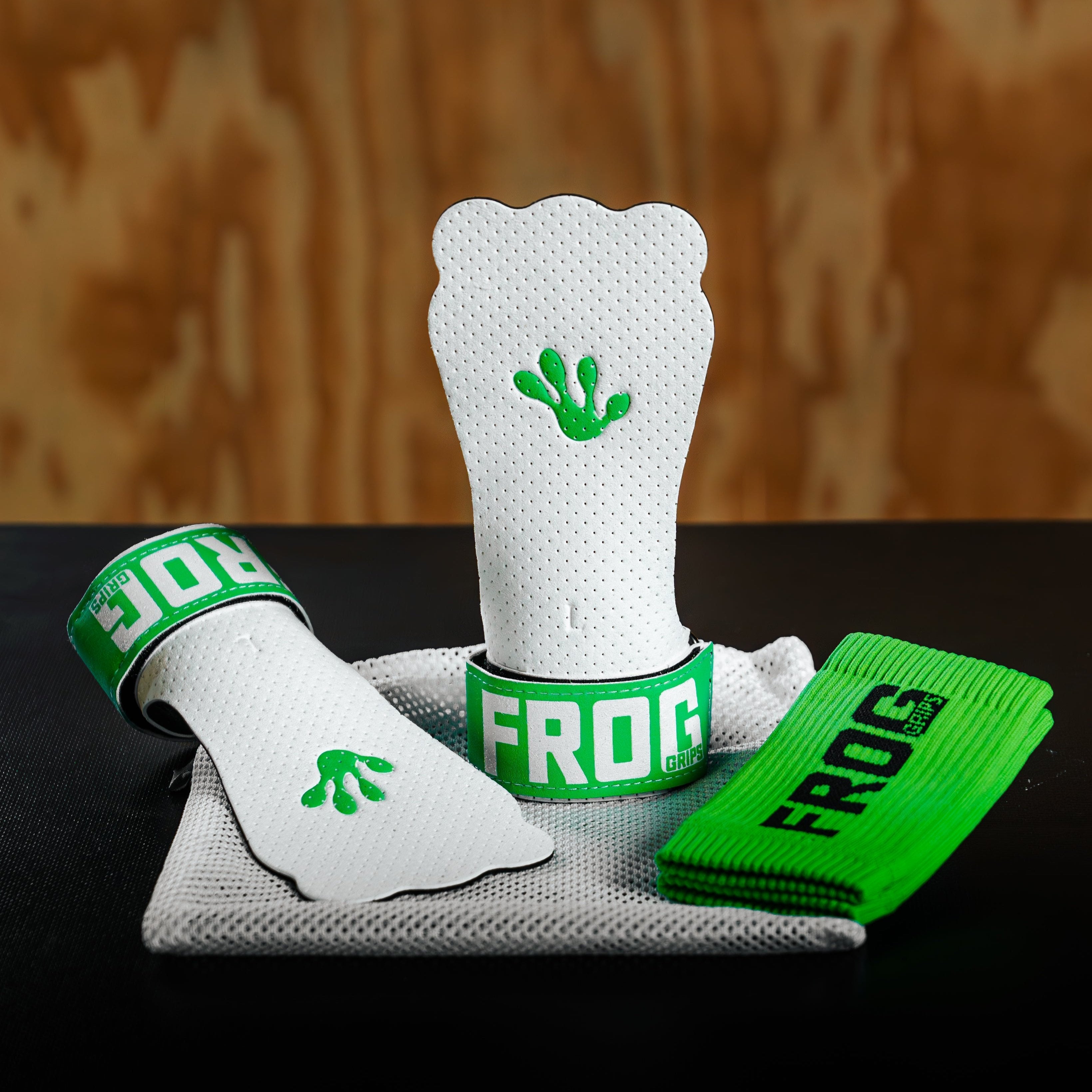 Frog Grips Fibre Chalk-Ready Gymnastic Grips – FROG GRIPS UK